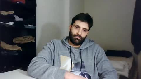 Snapshot of italianboybcn chatting on 01.21.25 italianboybcn online show from 01.21.25