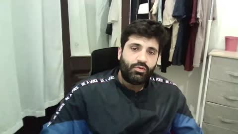 Snapshot of italianboybcn chatting on 10.31.25 italianboybcn online show from 10.31.25