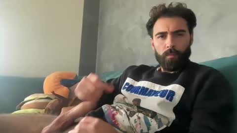 Snapshot of italianstallion_race chatting on 10.31.25 italianstallion_race online show from 10.31.25