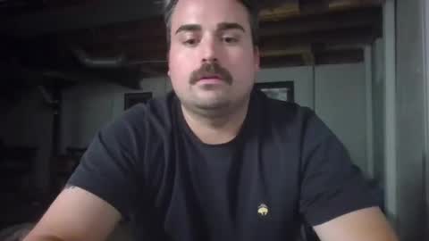 Snapshot of itsavibeouthere chatting on 11.02.25 itsavibeouthere online show from 11.02.25