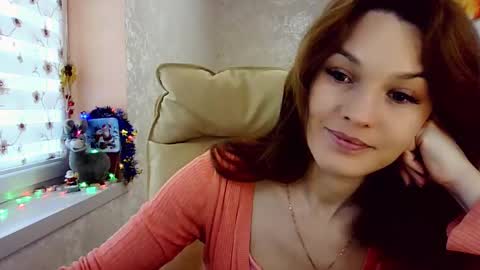 Snapshot of itslunaday chatting on 01.13.25 itslunaday online show from 01.13.25