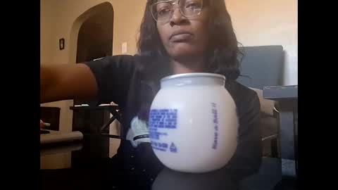 Snapshot of itty_bitty93 chatting on 11.17.25 itty_bitty93 online show from 11.17.25