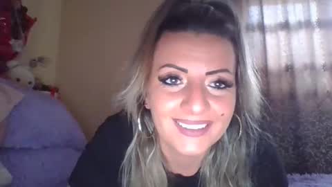 Snapshot of ivannahazel chatting on 10.15.25 Ivanna online show from 10.15.25