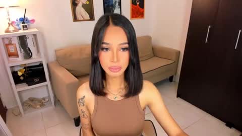 Snapshot of ivorycollins chatting on 03.11.25 kirstenelsie online show from 03.11.25