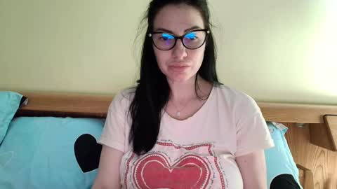 Snapshot of ivoryorchid chatting on 12.13.24 Ivory online show from 12.13.24