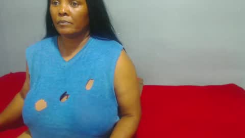 IVORYTITS48 online show from 02.25.25