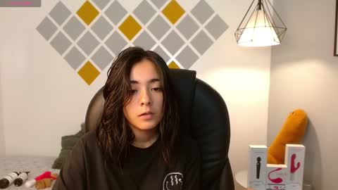 Snapshot of ivy_gail chatting on 01.10.25  IVY online show from 01.10.25