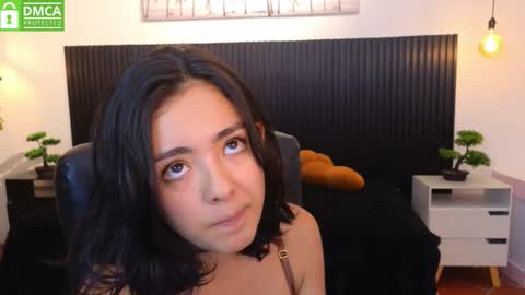 Snapshot of ivy_gail chatting on 10.19.25  IVY online show from 10.19.25