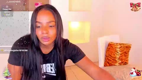 Snapshot of ivybliss8 chatting on 12.28.24 i v y b l i s s online show from 12.28.24