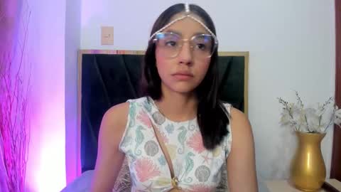 Snapshot of ivyjhonss chatting on 10.15.25 IvyJhonss online show from 10.15.25