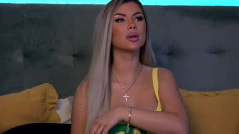 Snapshot of ivyrubens chatting on 02.13.25 Ivy online show from 02.13.25