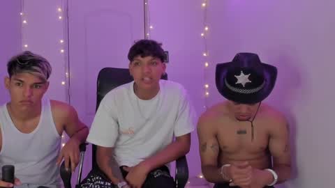 izaack online show from 01.11.25