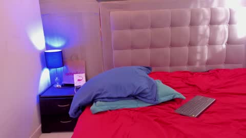 izaack online show from 01.16.25