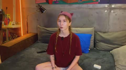 izi online show from 10.06.25