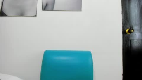 Izzy online show from 01.15.25