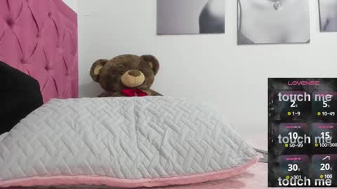 Izzy online show from 03.01.25