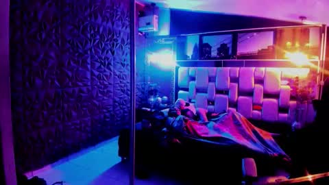 Snapshot of jack_and_rous chatting on 10.11.25 Jack And Rous online show from 10.11.25