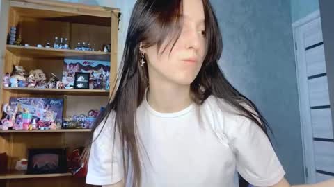 Snapshot of jackelineboldon chatting on 11.14.25 Alice online show from 11.14.25