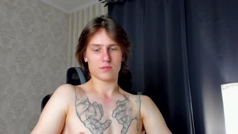 Snapshot of jacksonvox chatting on 12.19.24 Nikolay online show from 12.19.24