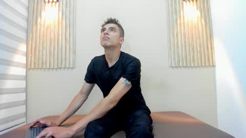 Snapshot of jacob_brandon chatting on 11.27.25 JACOB online show from 11.27.25