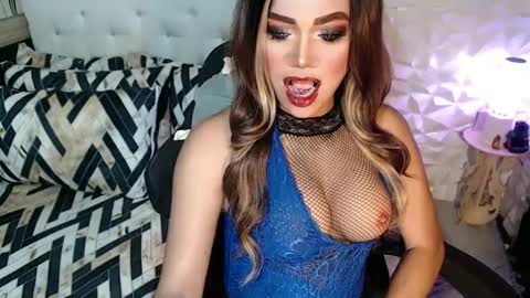 Snapshot of jacque_cole chatting on 01.25.25 Jacque online show from 01.25.25