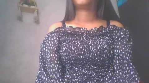 Snapshot of jacqueline_fernandez chatting on 03.12.25 jacqueline_fernandez online show from 03.12.25