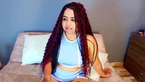 Snapshot of jade_brunnette chatting on 09.29.25 Jade Brunete online show from 09.29.25