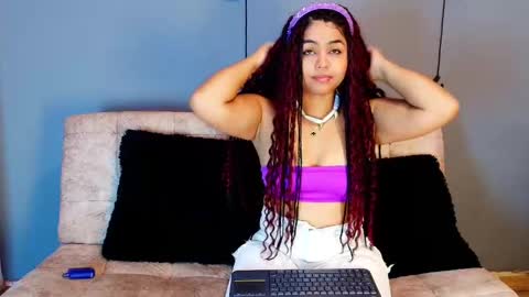 Snapshot of jade_brunnette chatting on 10.08.25 Jade Brunete online show from 10.08.25