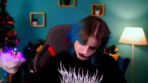 Snapshot of jade_castle chatting on 12.31.24 jade_castle online show from 12.31.24