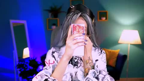 Snapshot of jade_castle chatting on 11.01.25 jade_castle online show from 11.01.25