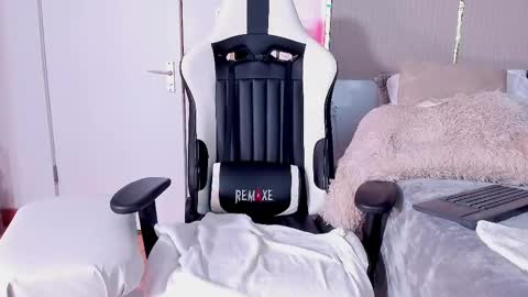 Jadeh online show from 03.06.25