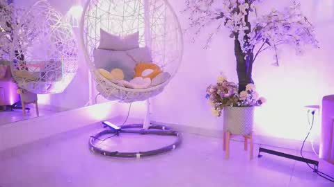 Jade Summer online show from 09.25.25