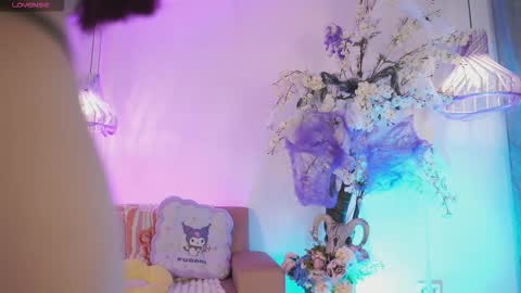 Jade Summer online show from 10.21.25