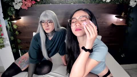 Snapshot of jadeykhada chatting on 12.19.24 Jade  Khada online show from 12.19.24