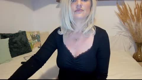 elena online show from 10.01.25
