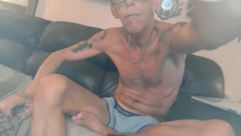 Snapshot of jah987654321 chatting on 02.15.25 James online show from 02.15.25