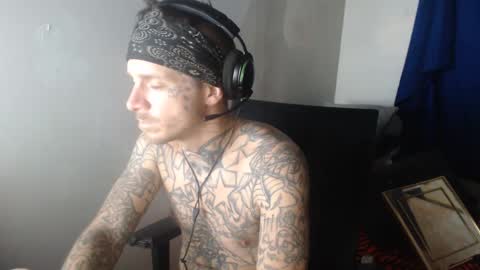 showingitoff online show from 10.03.25