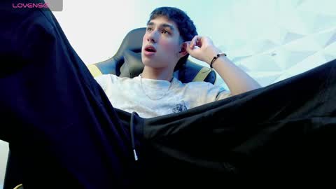 Snapshot of jake_tripp chatting on 12.29.24 jake_tripp online show from 12.29.24