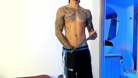 Santiago online show from 02.08.25