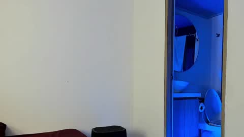 Santiago online show from 02.08.25