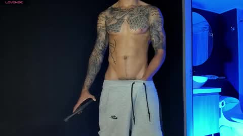 Santiago online show from 03.05.25