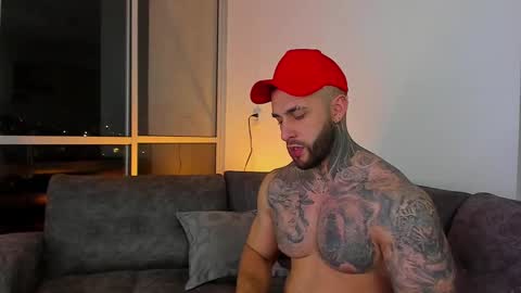 Snapshot of jakeortega chatting on 02.11.25 Jake Orthega online show from 02.11.25