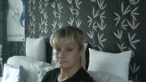 Snapshot of jakkilouise chatting on 10.16.25 JAKKI LOUISE pornstar online show from 10.16.25