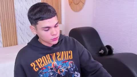 James online show from 10.12.25