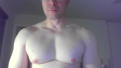 Snapshot of jamesjewels chatting on 02.23.25 jamesjewels online show from 02.23.25