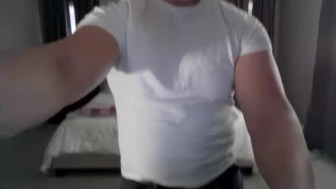 Snapshot of jamesmckendree chatting on 11.16.25 jamesmckendree online show from 11.16.25