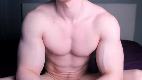 Snapshot of jamesstong chatting on 12.08.24 James Strong online show from 12.08.24