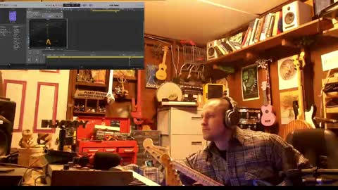 Snapshot of jameswebbscope chatting on 01.28.25 Jameswebbscope online show from 01.28.25
