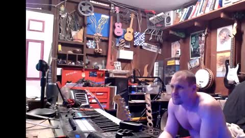 Snapshot of jameswebbscope chatting on 02.04.25 Jameswebbscope online show from 02.04.25