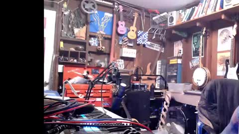 Snapshot of jameswebbscope chatting on 02.05.25 Jameswebbscope online show from 02.05.25